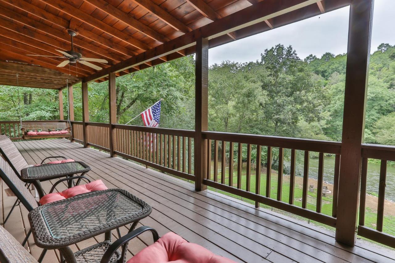 Heaven On The Toccoa Where You Will Enjoy The Sites And Sounds Of The Toccoa River Mineral Bluff Extérieur photo