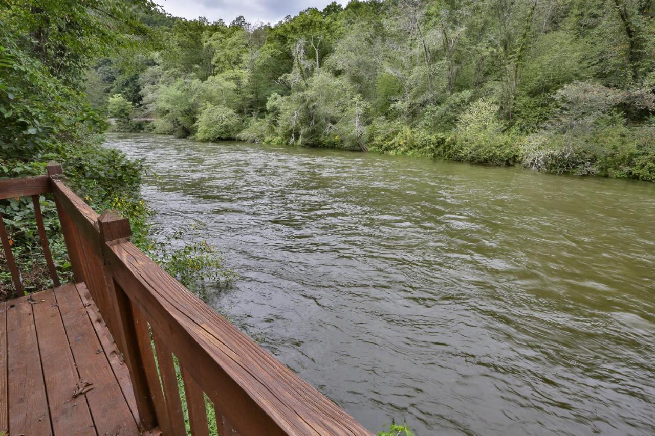 Heaven On The Toccoa Where You Will Enjoy The Sites And Sounds Of The Toccoa River Mineral Bluff Extérieur photo