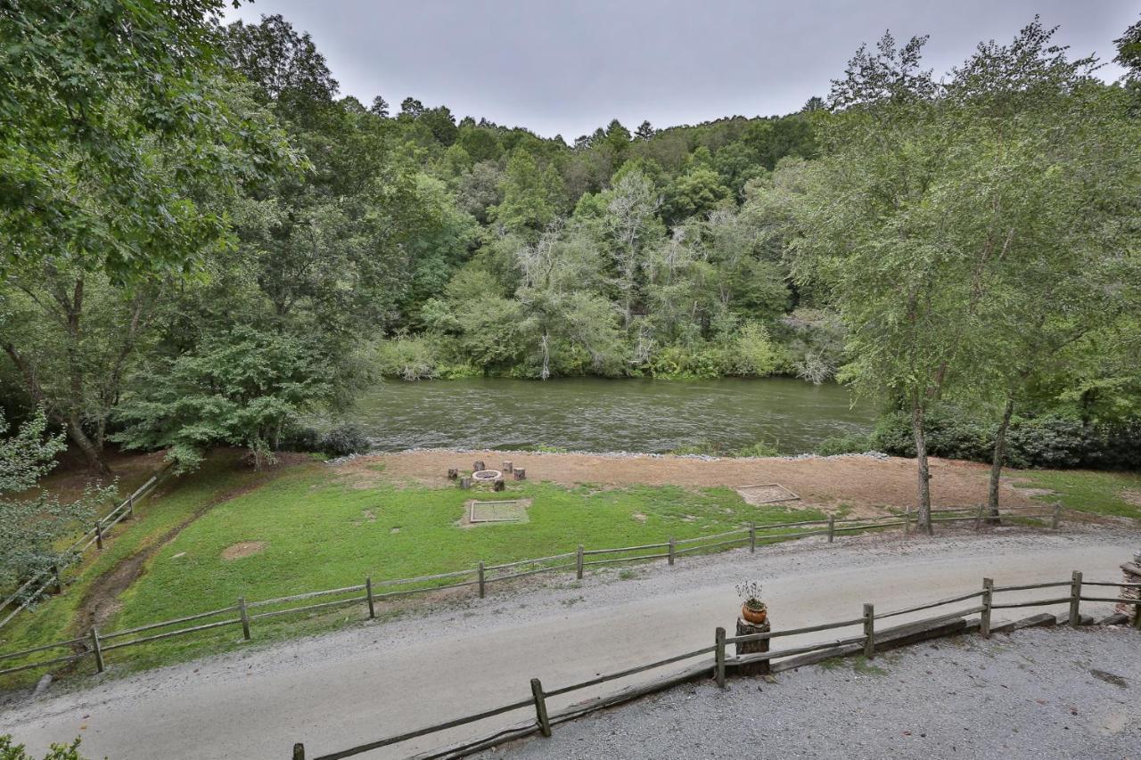 Heaven On The Toccoa Where You Will Enjoy The Sites And Sounds Of The Toccoa River Mineral Bluff Extérieur photo