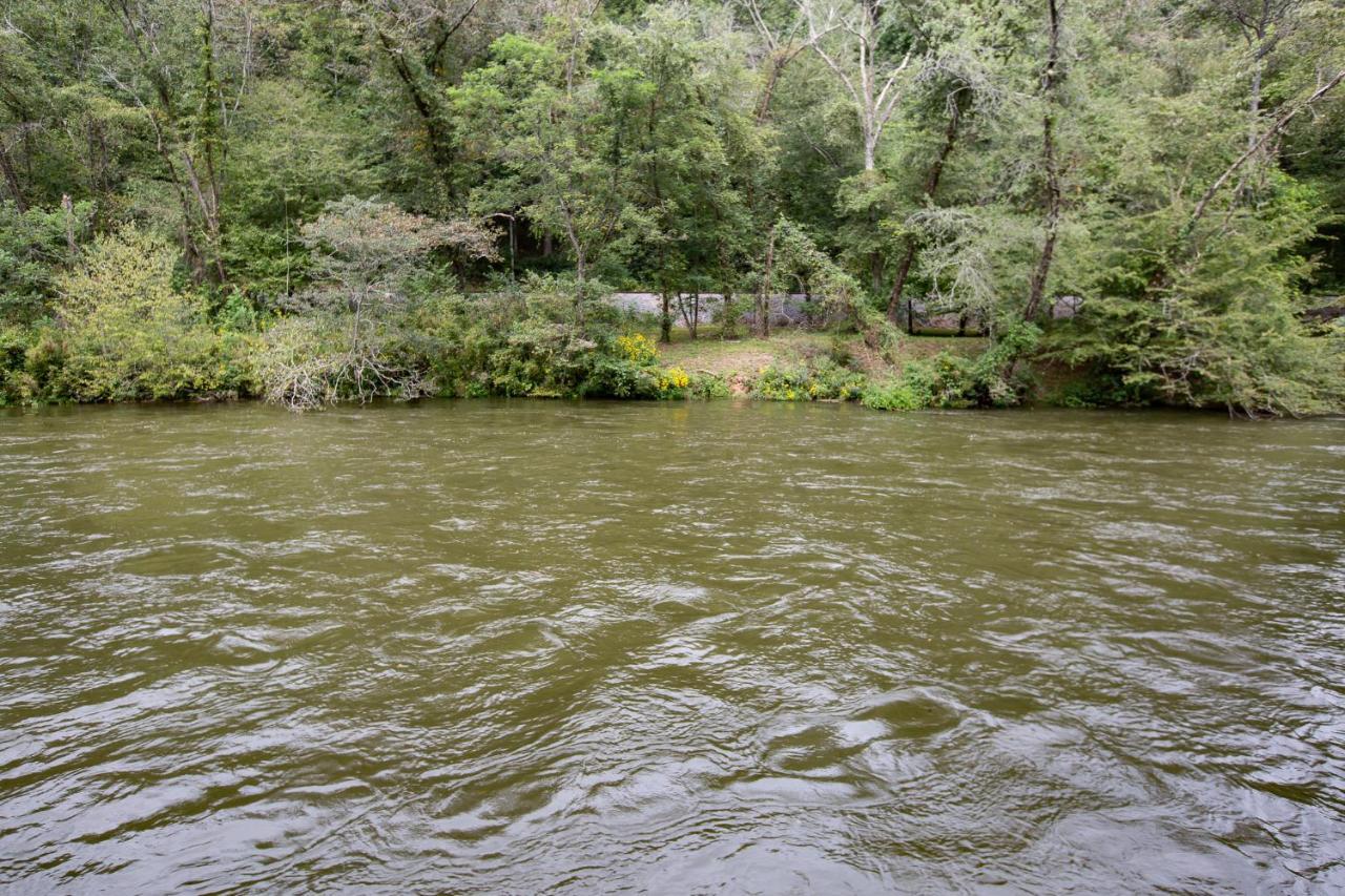 Heaven On The Toccoa Where You Will Enjoy The Sites And Sounds Of The Toccoa River Mineral Bluff Extérieur photo