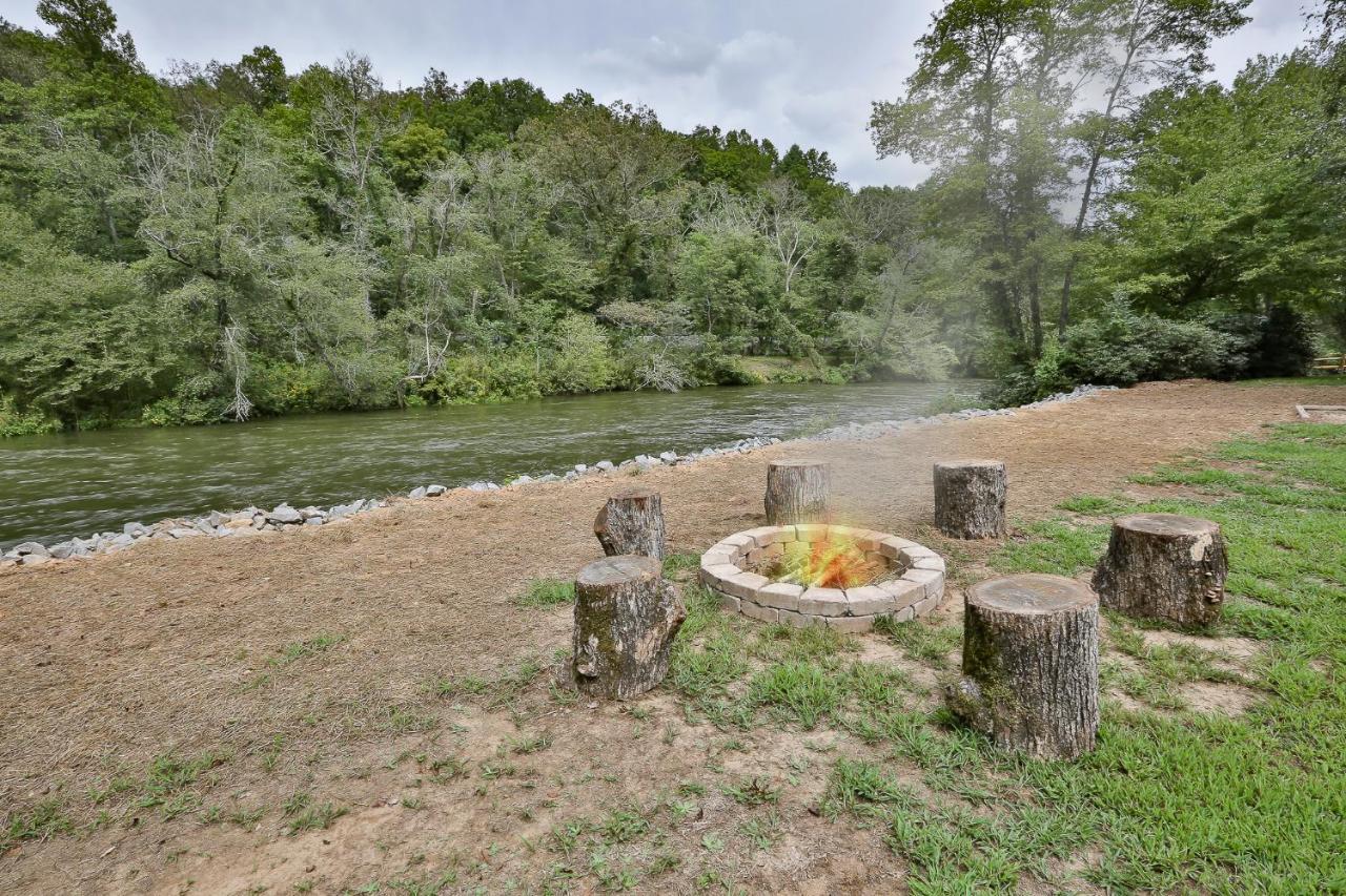 Heaven On The Toccoa Where You Will Enjoy The Sites And Sounds Of The Toccoa River Mineral Bluff Extérieur photo